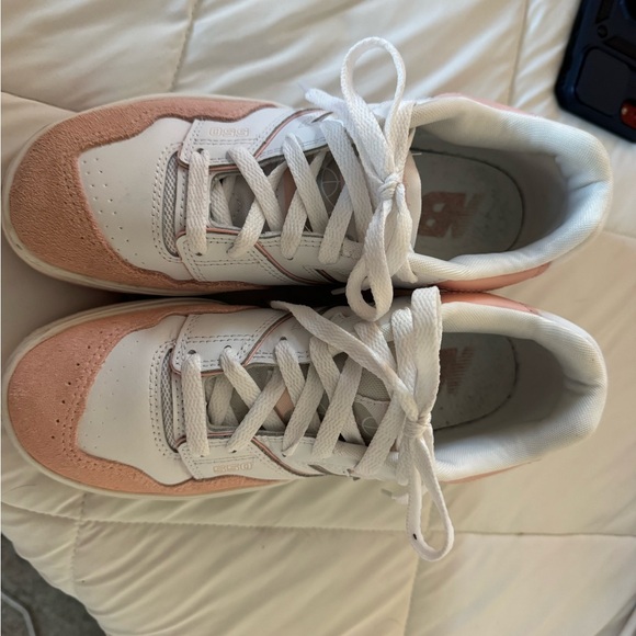 New Balance 550 White and Pink Sneakers - Picture 2 of 5